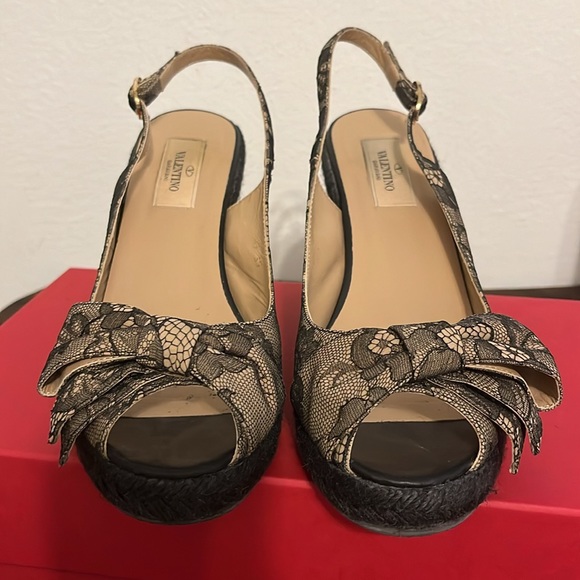 VALENTINO Black Lace Slingback Wedges/Espadrilles/Heels 39/9 - Picture 7 of 7